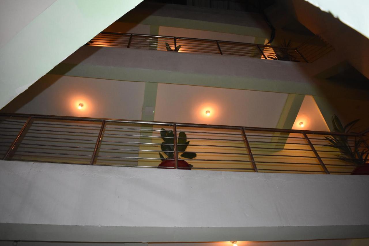 Greens Hotel 3*